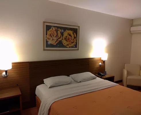 Master Plaza Hotel Barbacena Esterno foto
