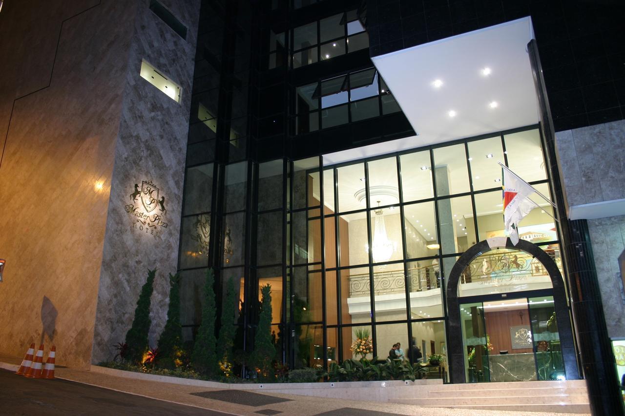Master Plaza Hotel Barbacena Esterno foto
